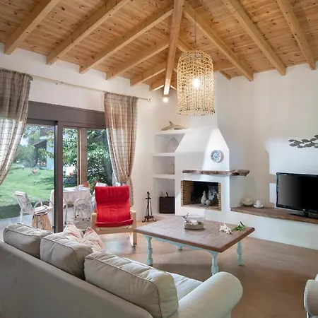 Holiday home Menie - Golden Fig Sykia