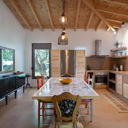 Holiday home Menie - Golden Fig Sykia