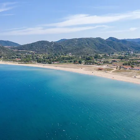 Menie - Golden Fig Sykia Holiday home